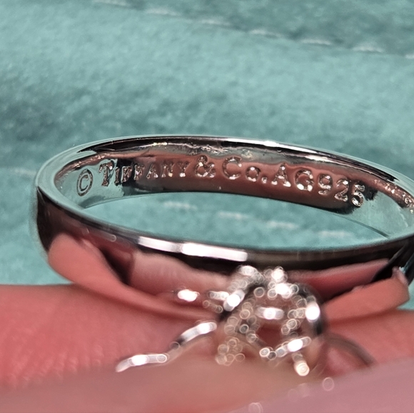 New Heart Charm Fashion Ring - Picture 4 of 6